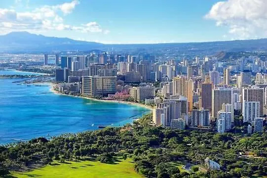 Daire Comfy Suite With Full Kitchen, Dining For 4 & Flexible Sleeping Options Honolulu ABD